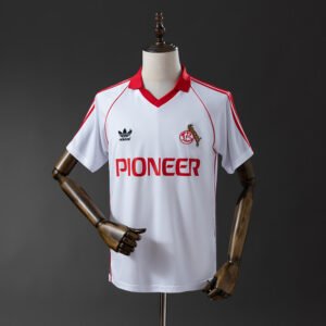 Koln 80/81 Home