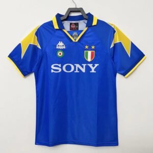Juventus 95/96 Away