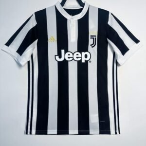 Juventus 17/18 Home