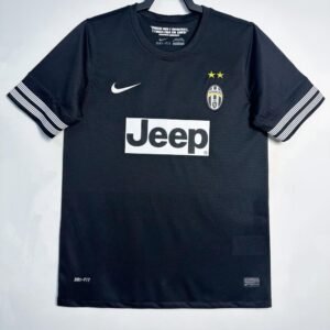 Juventus 12/13 Away