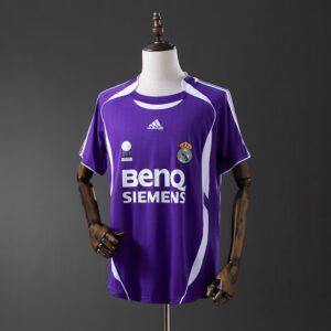 Madrid 06/07 Third Away