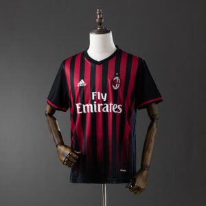 Milan 16/17 Home