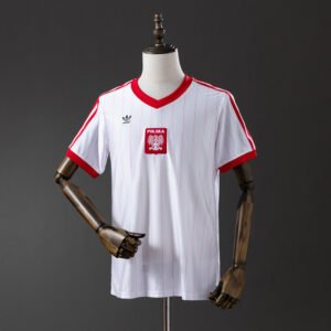 Polonia 1982 Home